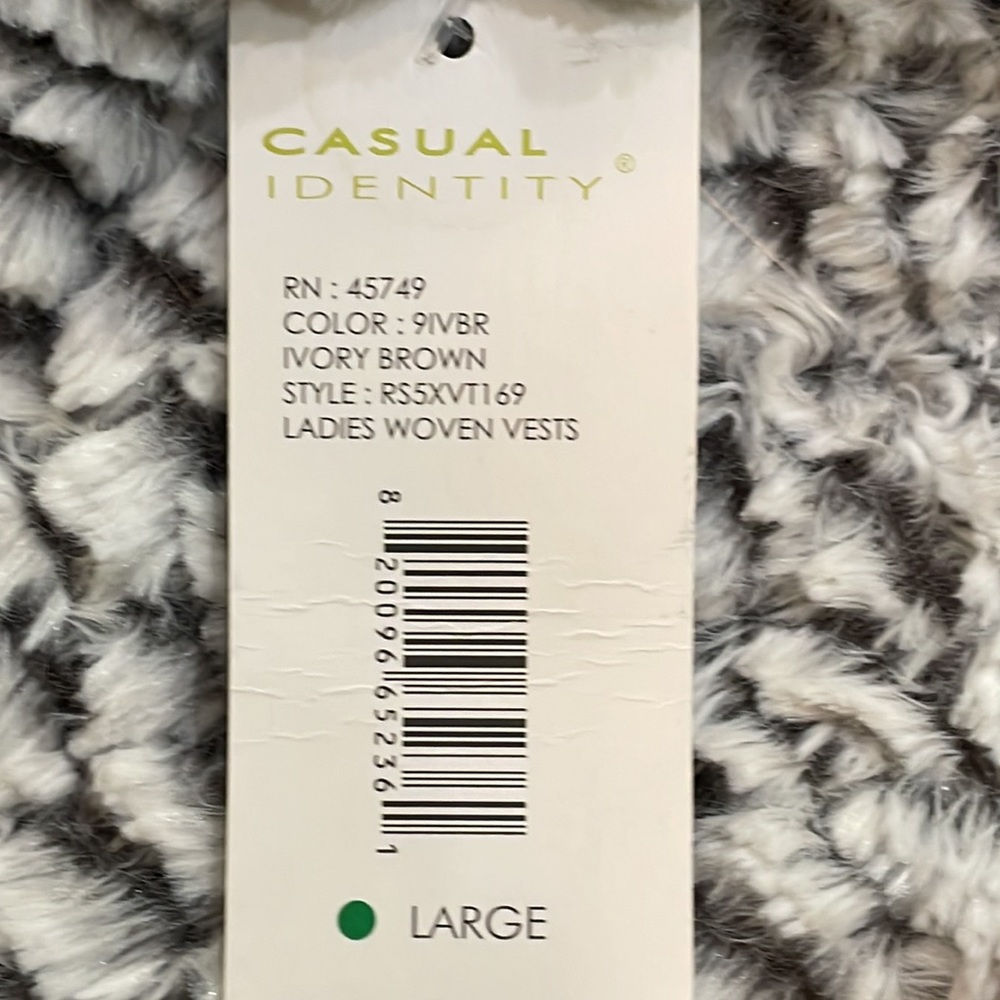 Casual Identity Women’s Size Large NWT Faux Fur Vest Ivory Quilted Adj Waist - Picture 15 of 15